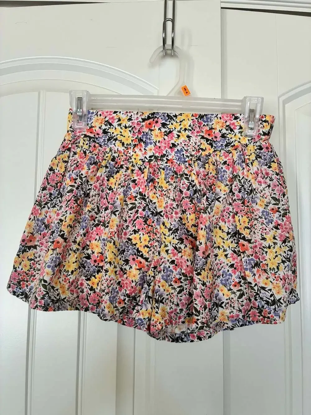 Old Navy Girls Floral Print Elastic Waist Ruffle Skort Size L 10-12